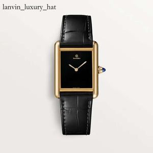 Cart Watch Watch Watch Fashion Pareja Watch Apariencia simple Modelado de piel de ternero Importada adecuada para viajes de fiesta Golden Generoso Cartera Watch 600