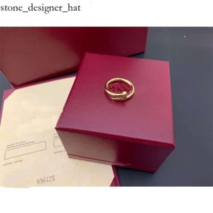 Carter Ring Screw Designer Carteras Rings Nail Classic Fashion Gepersonaliseerde Trendy Ring Art Ring Series Cart 8032