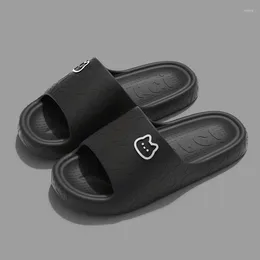 Zapatillas de ducha antideslizantes con dibujos animados para hombre y mujer, pantuflas suaves y cómodas de EVA para suelo interior de verano, sandalia de baño 50