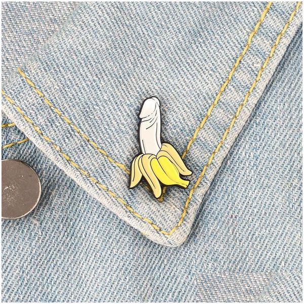 Accesorios de dibujos animados Banana Broche Pin Fruta Planta Pene Dick Órgano Esmalte Insignia Meme Evil Wicked Adt Joyería divertida Mujeres Amigo Wholes DHI2P