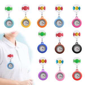 Cartoon Accessoires Candy clip de poche montres Alligator Medical Hang Clock Gift Retractable Watch for Student Gifts Pin avec le deuxième OT5F7