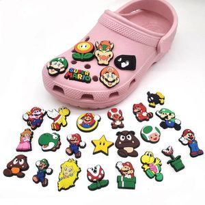 Accessoires de dessin animé Charms Gros souvenirs d'enfance Jeux classiques Champignon Cadeau drôle Accessoires de chaussures de dessin animé Décoration PVC Buck Dhjno