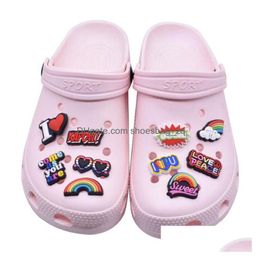 Cartoon Accessoires Charmes de chaussures personnalisées Chicks Chick Fit PVC Charme pour chaussures Buckcle Decorations Party Gift Drop Livrot Baby Dhkcd