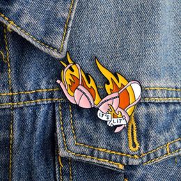 Accessoires de dessin animé Son allumé Soutien-gorge Broche Y Rose Brillant Flamme Badge Épingles En Émail Chemise En Jean Mignon Pour Fille Femmes Couple Amour Cadeaux Drop D Dhuom