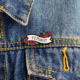 Cartoon accessoires Rapel Pin Red Rose Floral Feminist Pins Badges Broches Email Backpack Bag Fashion sieraden Gift voor vrienden Dro Dhyo2