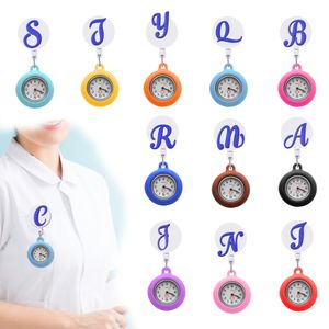 Accessoires de dessins animés en violet grandes lettres clip de poche montres FOB pour les infirmières infirmières montre avec broche d'occasion les travailleurs médicaux drop d ot0jq