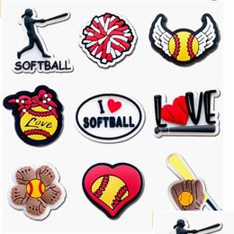 Accessoires de dessin animé Softball Baseball Shoe Charm Accessoires Football Jibitz pour sabots Charms Pins bébé, produit de dessin animé de maternité pour enfants Dhlzf