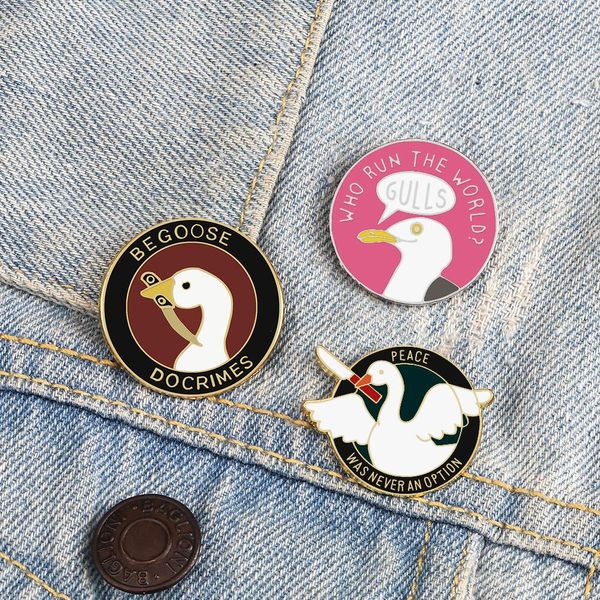 broche de aleación de animales de dibujos animados con linda serie de cisnes y lindo diseño de la serie de pato travieso