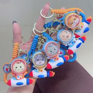 Porte-clés poupée d'astronaute de dessin animé, petit Animal, créatif et mignon, sac d'école d'astronaute, décoration suspendue, cadeau de voiture