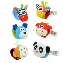 Cartoon Baby Rattles Sozzy Plush Socks Pols Rattle Set Educatief Speelgoed voor Pasgeboren Jongens Girls Gift