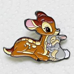 Broche de ciervo y conejo de Bambi de dibujos animados, insignia de película de animación nostálgica, regalo, pin de anime