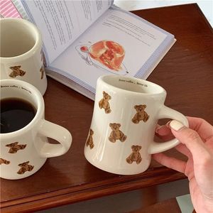 Cartoon Bear Ceramic Coffee Mug Chocolate Bear Mug Girl Retro Coffee Cake Afternoon TEA THE CUPER CERAMIC MINK CAYAY TUP 240417