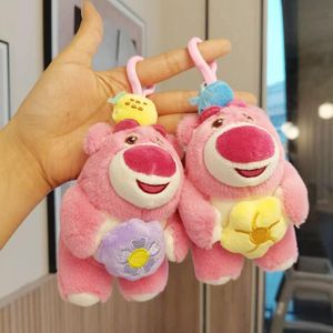 Porte-clés poupée petit ours de dessin animé, beaux Moments, pendentif mignon, ours fraise en peluche, vente en gros