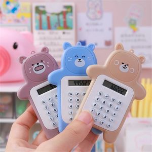 Calculatrice ours mignon de dessin animé, Mini calculatrice Portable alimentée par batterie, ordinateur Portable pour élèves du primaire