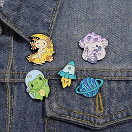 Broche de fusée de grenouille spatiale en émail, broches de salamandre de champignon drôle, Badge de sac à dos à revers, accessoire de bijoux cadeau