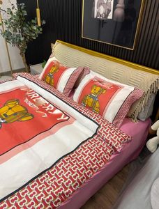 Cartoon Designer 3 Stks Dekbedovertrek Beddengoed Sets Katoen King Size European Quilted Cover Kussens Gevallen Laken Dekbed Dekbedekkers