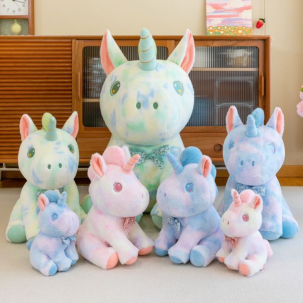 Dessin animé rêve coloré assis Unicorn Fur Doll Rainbow Angel Pegasus Toy Toy's Birthday Gift