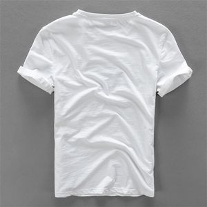 Dessin animé broderie couture lin à manches courtes T-shirt hommes marque décontracté col rond élastique coton blanc mâle t-shirt camisa Y0322