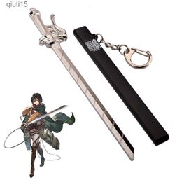 Cartoonfiguren Anime Attack on Titan Keychain Shingeki No Kyojin Sword Blade Weapon Holder Ring Cosplay Prop Pendant Men Charm Jewelry T230425