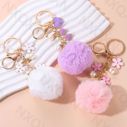 Dessin animé fleurs coeur trois couleurs Hairball émail porte-clés de porte clés d'amour anneau clés pour femmes fille amitié-cadeau sac décoration