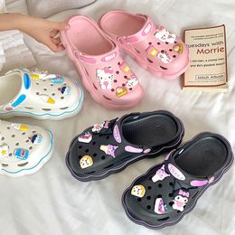 Cartoon Hole Chaussures ACCESSOIRES DE CARTOONES D'ÉTÉ FEMMES AUTRENTIQUES IP CO CO BLACHED OUTWEAR SOLE EVA ANTI SLIP Two Wear Slippers