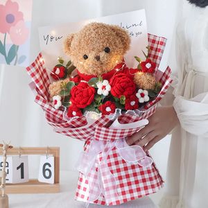 Cartoon teddybeer pluche pop en gebreide roos Creatieve bloemboeket Valentijnsdag Kerst afstudeercadeau 240124