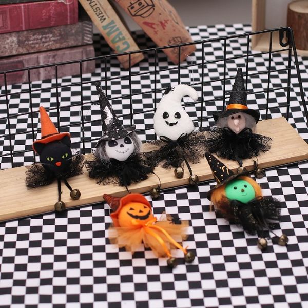 Falda de gasa de brujería de dibujos animados, colgante de campana colgante de muñeca, adornos de decoración de Halloween, suministros festivos para fiestas