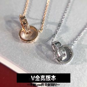 Cartre high -end sieraden kettingen voor dames v gouden liefde ketting dik vergulde 18k diamant bezaaide cirkelvormige ketting hanger kraagketting origineel 1: 1 met logo