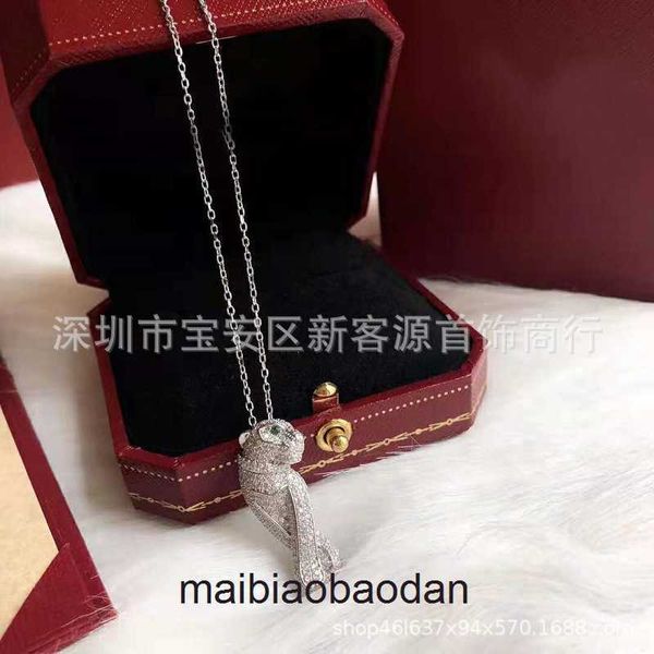 Colliers de bijoux haut de gamme en cartre pour les femmes Nouveau pendentif léopard avec diamants complets et collier de chaîne de clavicule de style fée minimaliste