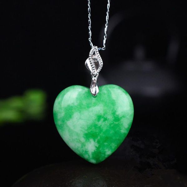 Pendentif en forme de cœur en Jade vert naturel sculpté, collier d'amour chinois, bijoux en jadéite, à la mode, porte-bonheur pour homme et femme, amulette, cadeaux 274F