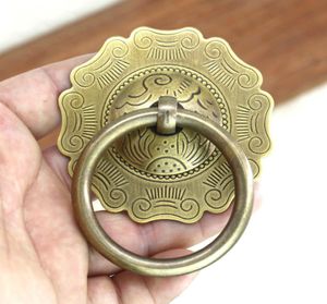 Snijden Chinese antieke lade Circle Knop Knop Meubels Deurklink Hardware Klassieke garderobe Kast Schoenenkast Kegel Vintage Ring4317849