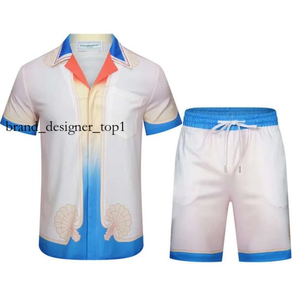 Casa Brand T-shirt Hommes Créateur De Mode Été Col En V Sweat Plage Relaxation Tennis Club Shorts Manches Vêtements Pour Femmes Chemises Respirantes En Plein Air Casablanc Chemise 8209