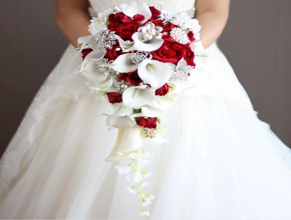 Bouquets De Mariée En Cascade Fleurs De Mariage Avec Perles Artificielles Et Strass Lys Calla Blancs Rose Rouge De Mariage Décoration 6043620