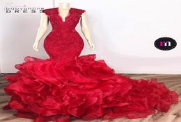 Cascading ruches Red Mermaid Prom Dresses Sexy V Neck Cap Sleeve Appliques Beads Long Train Party Evening Jurken Junior Draduation5923257