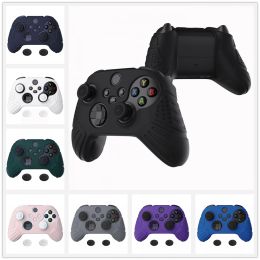 Cases PlayVital Guardian Edition Antislip Silicone Case Rubber Protector Skins voor Xbox Series S / X -controller met joystick caps