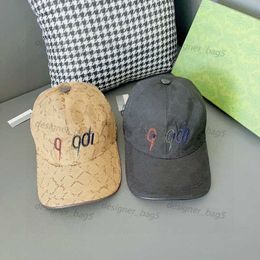 Casquette Black Hat Designer Ball Caps for Unisexe Casual Sports Letter Caps Personnalité Sunshade Simple Hat
