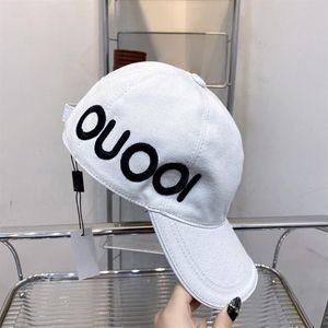 Casual Ball Caps Modieuze Eenvoudige Witte Hoed met Liefde Teken Klassiek Ontwerp voor Man Vrouw Ademende Stof Cap Top Quality281a