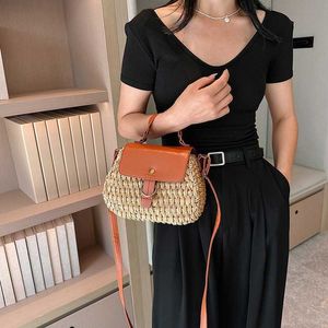 Sacs de plage décontractées Xia Xiaozhong Handbag Hands Grass Grass Woven Sac Simple One épaule Crossbody