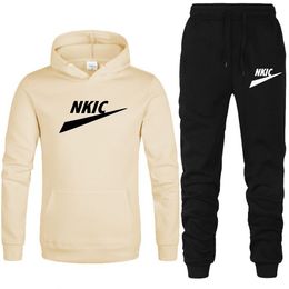 Casual Merk Mode mannen Trainingspak 2 Stuk Hoodies en Broeken Dames Zweetkostuums letter Print Jogger Sets Streetwear Mannen Kleding