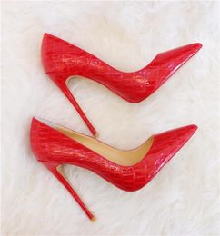 Designer décontracté sexy Lady Fashion Red Patent Cuir pointu pointu High Heels Chaussures 12cm 10cm 8cm STILETTO Talons tout nouveau Luxura9125710