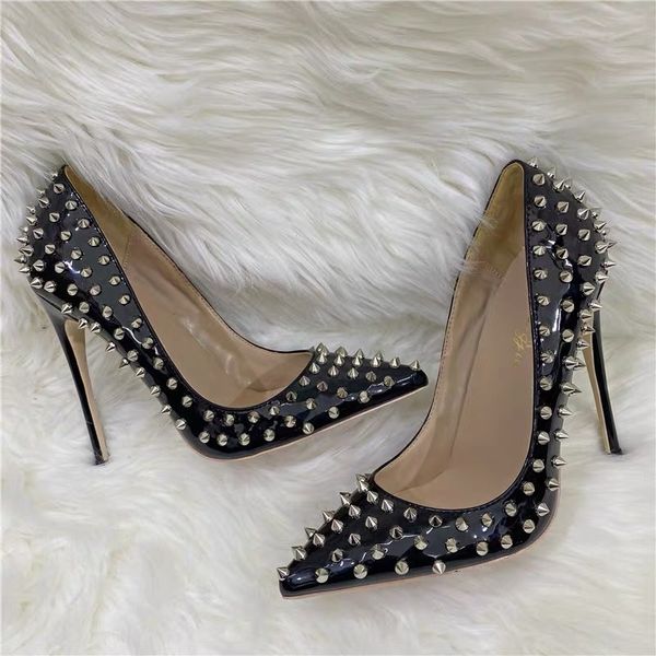 Diseñador casual Sexy Lady Fashion Women Shoes Black Charol Spikes Pointy Toe Stiletto Stripper High Heels Zapatos Mujer Prom Evening pumps size 44 12cm