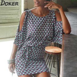 Robes décontractées 2020 été grande taille femmes robes à manches courtes dames élégant Vintage Sexy hors épaule pansement Mini robe plage Boho robe J230705