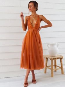 Casual jurken 2022 dames zomer slip jurk vrouwelijke mode luxe elegant oranje sexy mesh backless bruidsmeisje nacht midi avond