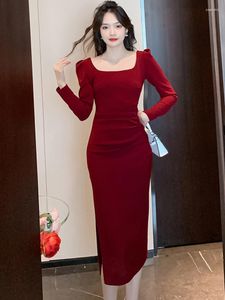 Casual jurken 2023 Herfstmode rood ruches slanke feestjurk vrouwen vintage puff lange mouw ol elegante bodycon avondvestidos