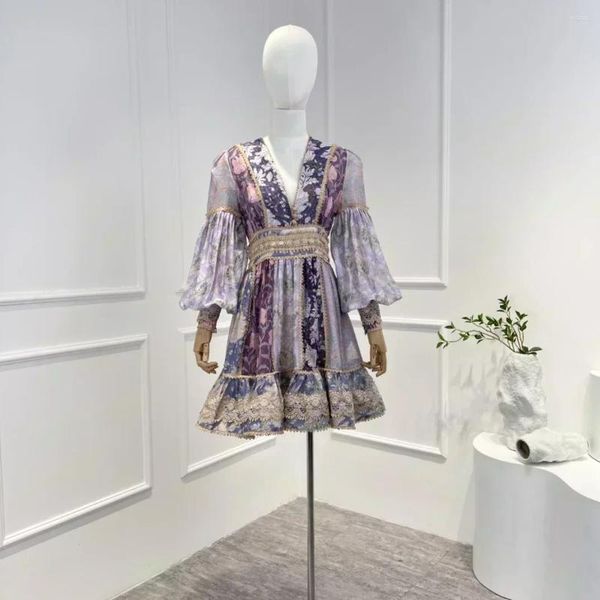 Robes décontractées 2023 Automne Top Qualité Lin Soie Violet Floral Imprimer Baroque Golden Hem V-Col V-Col Lanterne Manches Mini Robe Femmes