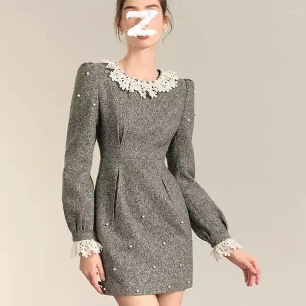 Vestidos informales 2023 otoño/invierno encaje o-cuello con cuentas vestido de línea de manga larga elegante mujeres gris lana mini marca moda coreana