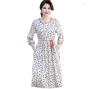 Robes décontractées 2023 mode robe femmes été mi longueur Frag Mented fleur point rond trois-quarts manches femme 5XL