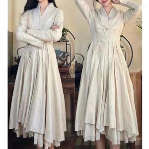 Robes décontractées 2023 Français haut de gamme printemps et automne jupe platycodon chic avec petite robe rajeunissante de style occidental