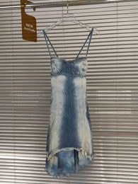 Vrijetijdsjurken 2023 Hoge kwaliteit Spicy Girl Mesh Splice Washed Old Slip Dress Modieuze Denim Hanging Outwear