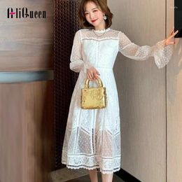 Robes décontractées 2023 Femmes coréennes Sweet Sexy Hollow Out Mesh Patchwork Robe en dentelle élégante Dames Spring White Flare Sleeve Vintage Party